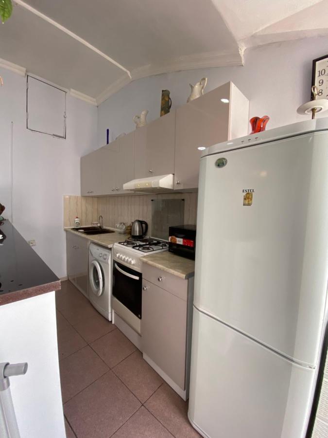 Apartment On Luka Asatiani 2 Batumi Exterior foto